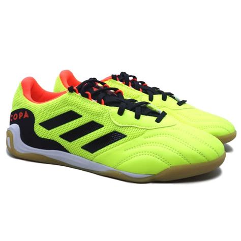 Sepatu Futsal Adidas Copa .